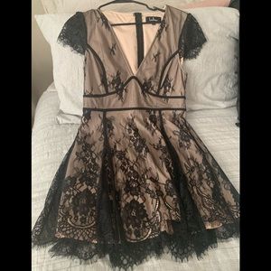 Lace LuLus XL / never worn
